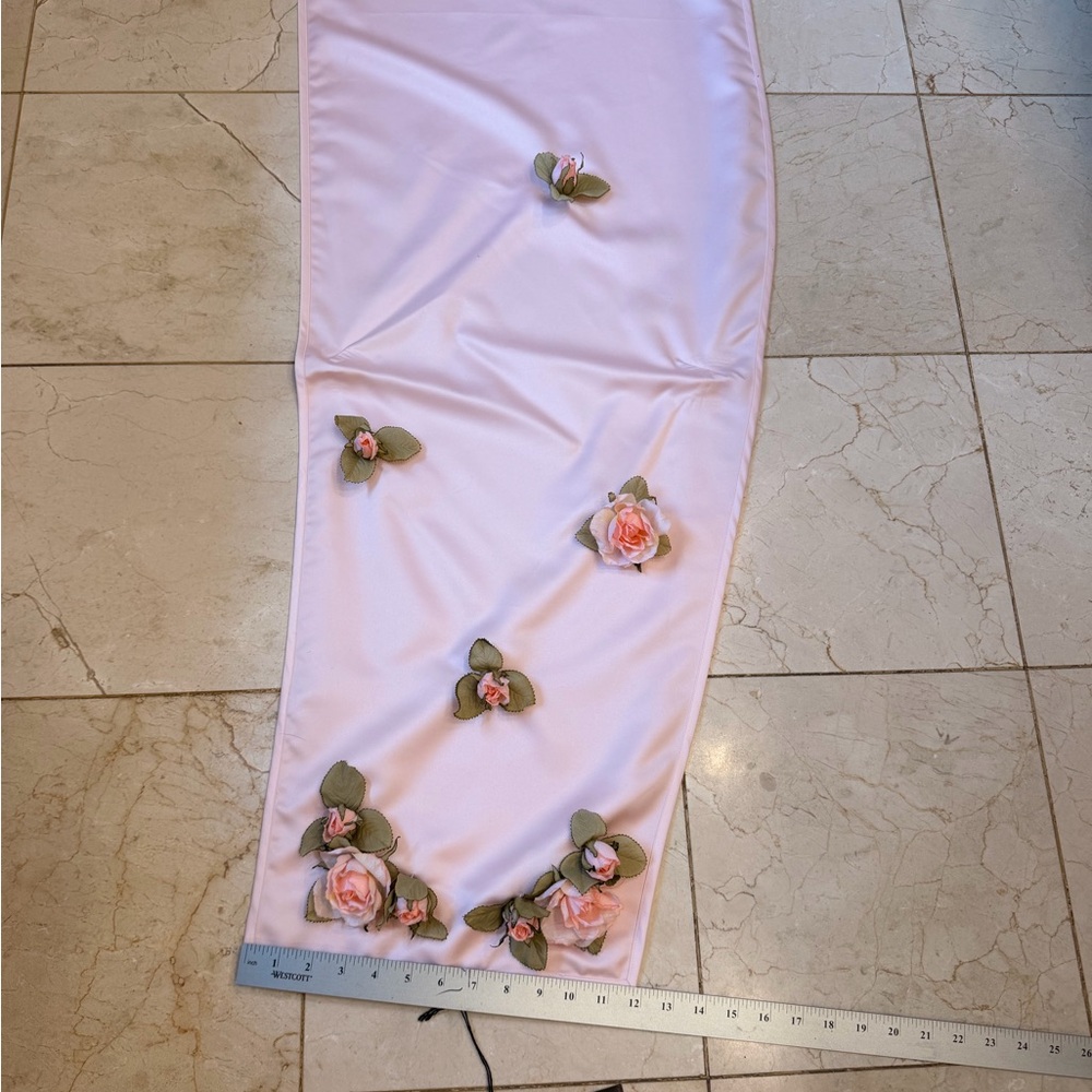 Ilana Wolf NWT Pink Satin Evening Wrap w/ Silk Flower Embellishment. Gorgeous! - Picture 12 of 16